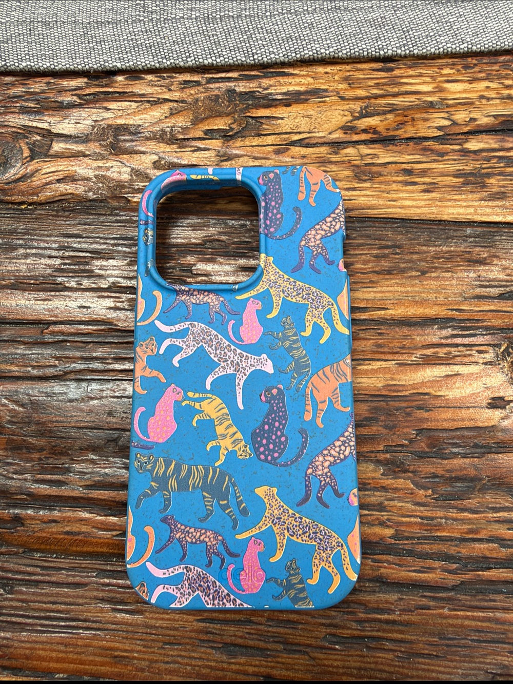Electric Blue Jungle Cat Phone Case by Pela Case iPhone 15 Pro New